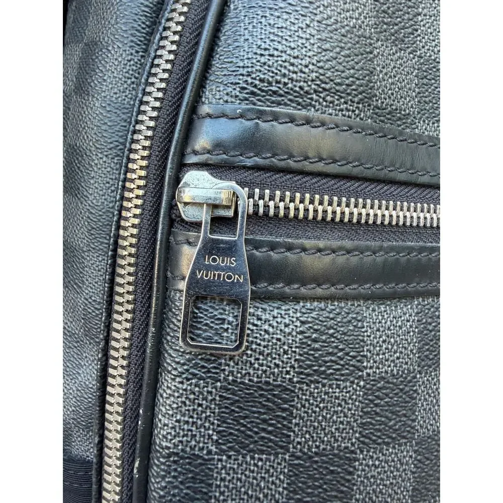 Louis Vuitton 100% authentic